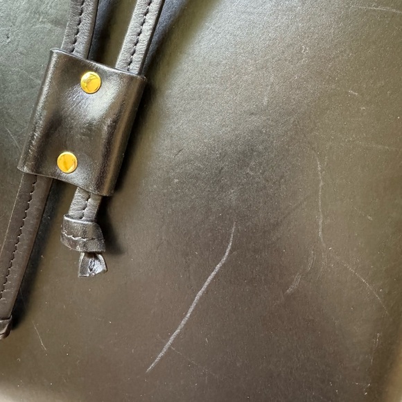 The Stowe Bucket Bag - Picture 7 of 7